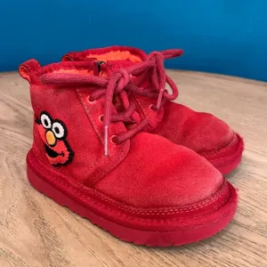 Ugg X Elmo Neumel II Sesame Street Kid’s Mini Boots Fur Lined Red Size 10