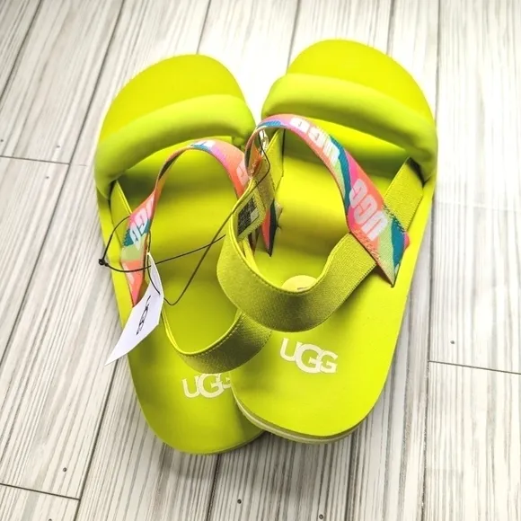 UGG Zuma Sling Slides in Sulfur Green with Padded Strap Big Girls Size 5