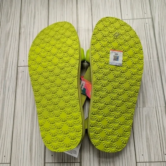 UGG Zuma Sling Slides in Sulfur Green with Padded Strap Big Girls Size 5