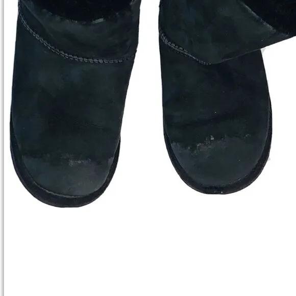 Ugg Bailey Bow black boots size 2