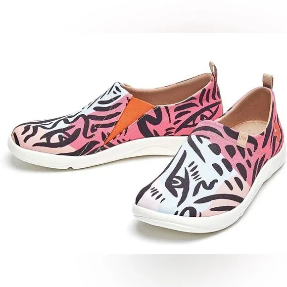 UIN Women's Loafers Slip Ons Casual Travel Comfort Shoes (Leopard’s Eyes III)