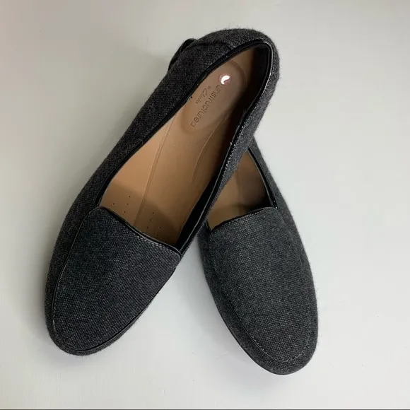 UnBlush Ease by Clark’s Gray Wool Blend Loafers Black Patent Thin Trim Size 8