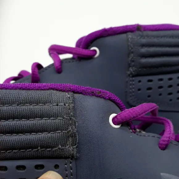 UNDER ARMOUR SNEAKERS