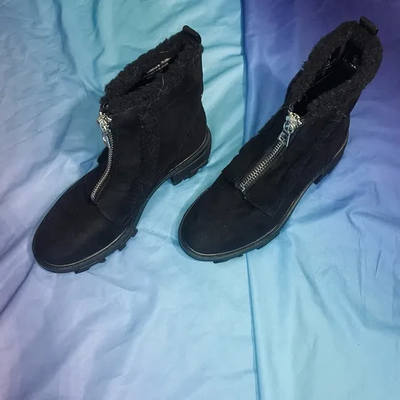 Unisa Suede Zip Black Fur Trim Boots 6.5M Bikercore Biker lined goth platform