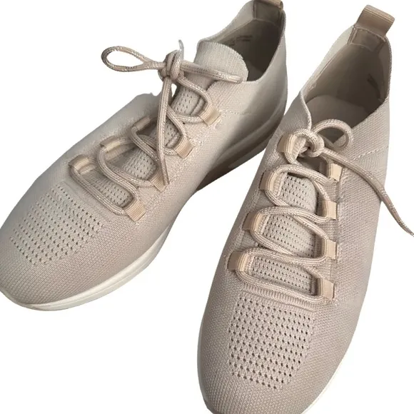 Urban Sport by J/Slides Gabby Stretch Knit Sneaker 8 newish