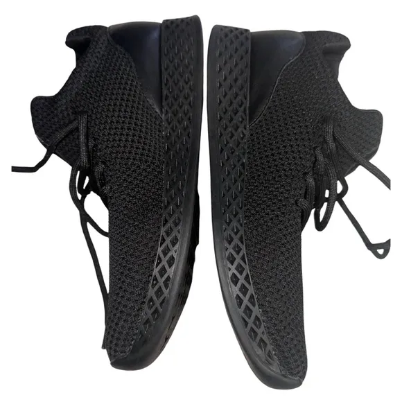 Urban Sport by J/Slides Tommie Stretch Nylon Sneaker- size 8- black- New
