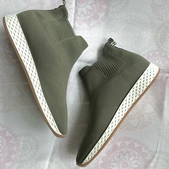 Urban Sport J/Slides Teddy Sweater Knit Pull On High Tops Size 11* Khaki…
