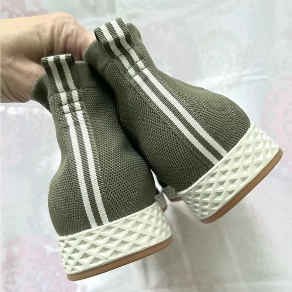 Urban Sport J/Slides Teddy Sweater Knit Pull On High Tops Size 11* Khaki…