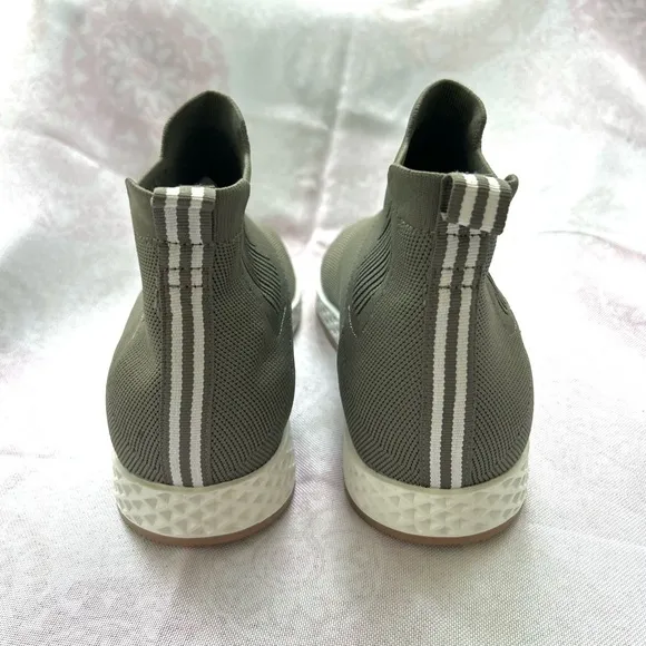 Urban Sport J/Slides Teddy Sweater Knit Pull On High Tops Size 11* Khaki…