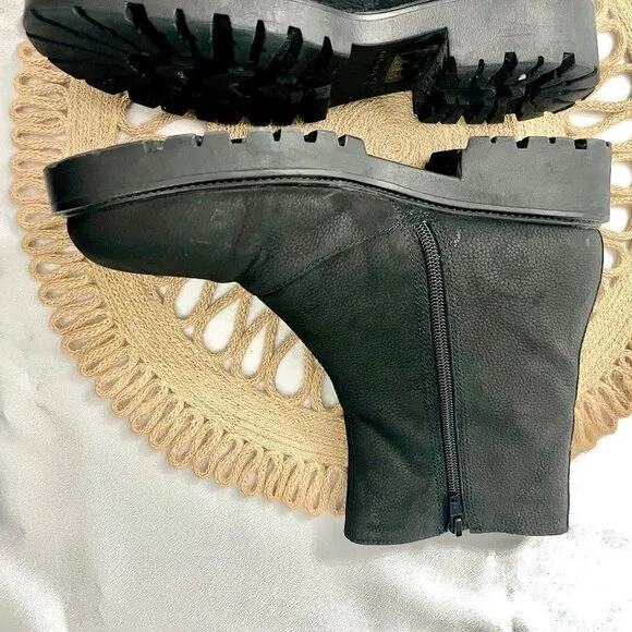 Vagabond Black Lug Leather Upper Fur Lined Boots in Size 7 4857-250-20