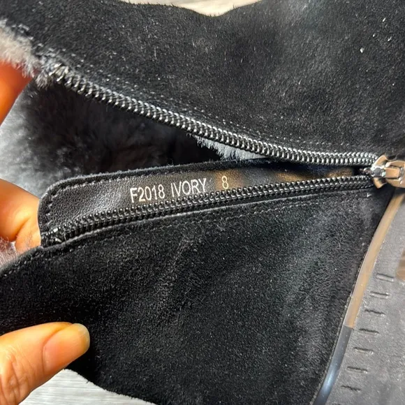 Valdini Black Suede Ankle Boots fur lined snow boots women’s size 8 (b116)