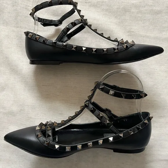 Valentino Garavani Noir Rockstud Cage Flats EU 37 US 7 Black Pointed Toe