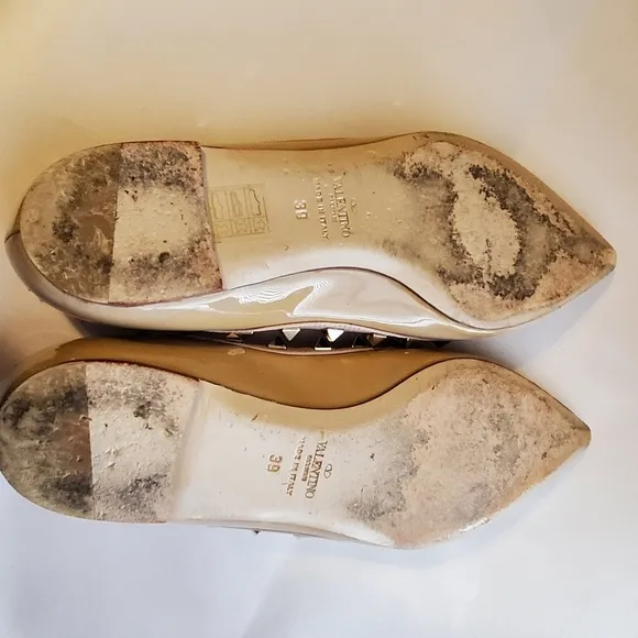 Valentino Rockstar.  ballet pointed toe flats. Nude. Sz 39.