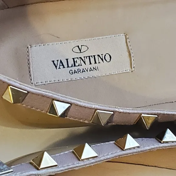 Valentino Rockstar.  ballet pointed toe flats. Nude. Sz 39.