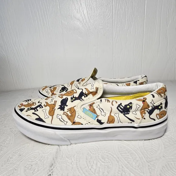 Van X Simpsons  Print Slip-On Sneakers