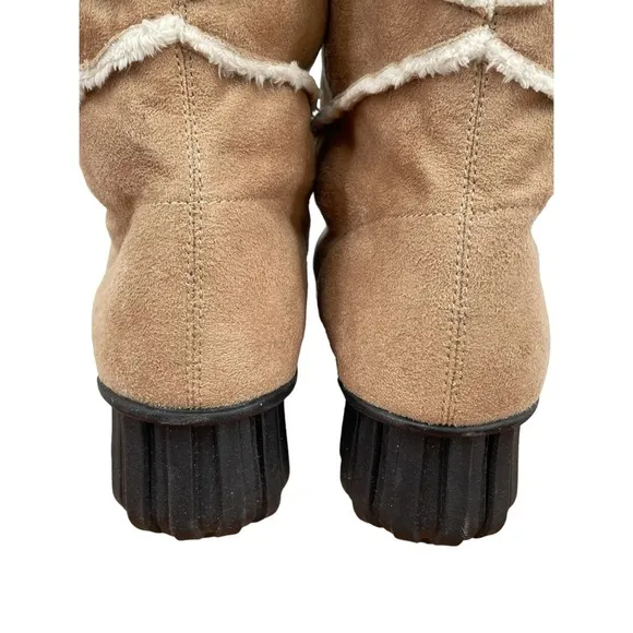 VANELI Tan Suede Fur Lined Women’s Boots - Sz 6 1/2