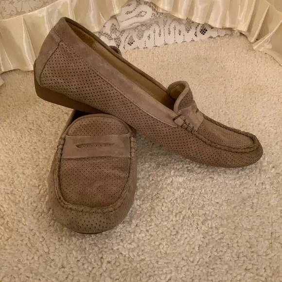 VANELI  WOMENS SUEDE PENNY LOAFERS