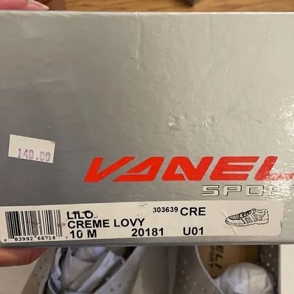 VANELI SPORT SNEAKERS.  NEW