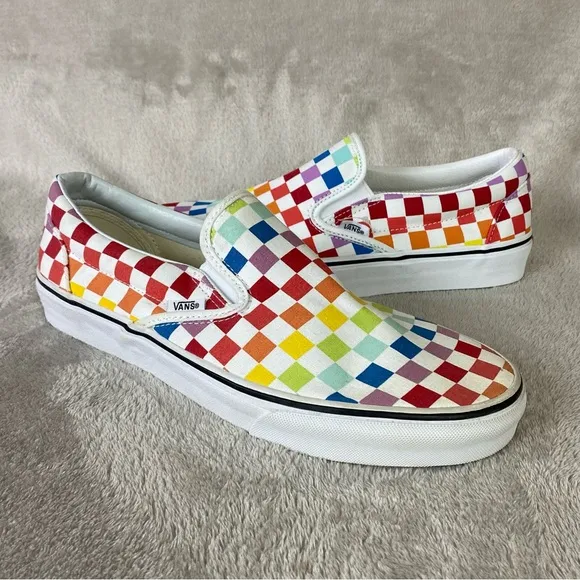 Vans Checkerboard Mens Slip On Sneaker Skate Shoes 10 White Red Canvas NEW