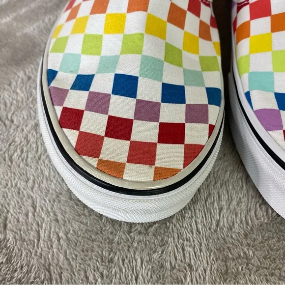 Vans Checkerboard Mens Slip On Sneaker Skate Shoes 10 White Red Canvas NEW