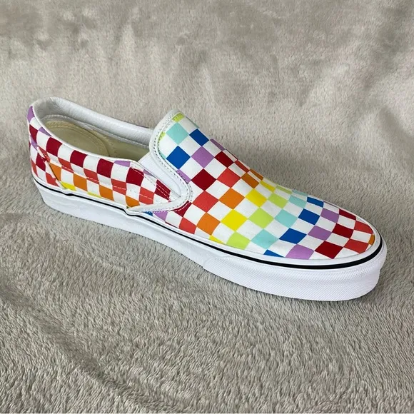 Vans Checkerboard Mens Slip On Sneaker Skate Shoes 10 White Red Canvas NEW