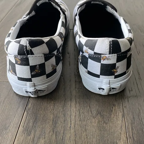 VANS Checkered Bumble Bee Slip-On Sneakers Womens Sz 10 Black White