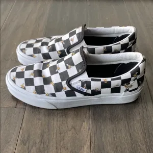 VANS Checkered Bumble Bee Slip-On Sneakers Womens Sz 10 Black White