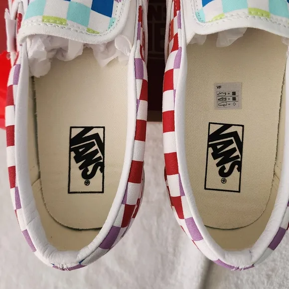 Vans Checkeredboard Rainbow Classic Slip on Sneakers VN0A3UT7U09
