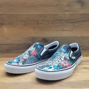 Van's classic slip on Brand new in the box no lid authentic uper textile size  7