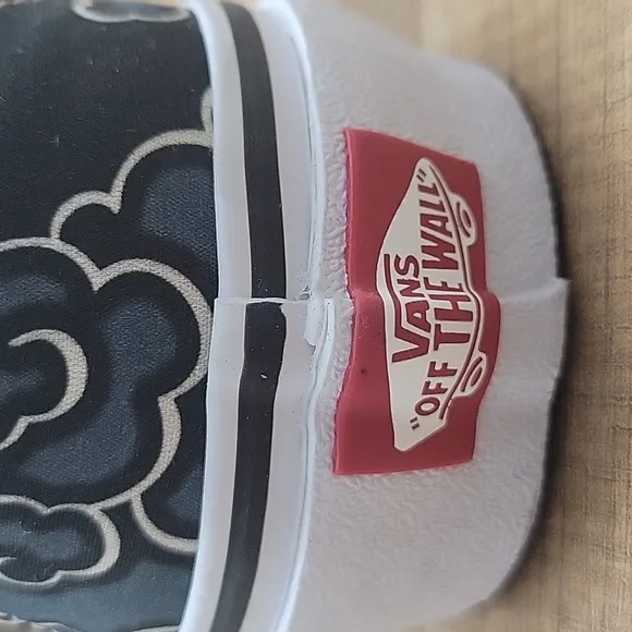 Van's classic slip on Brand new in the box no lid authentic uper textile size  7