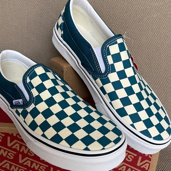 Vans Classic Slip-On Checkerboard Blue Coral / True White WMNS
