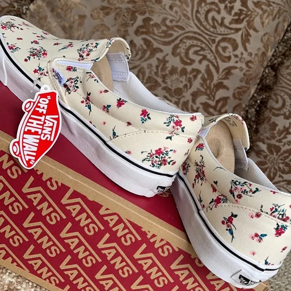 Vans Classic Slip On Ditsy Floral WMNS