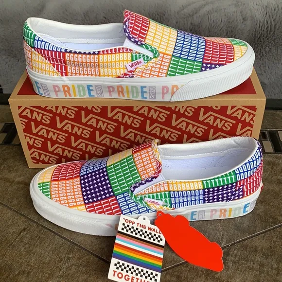 VANS CLASSIC SLIP ON PRIDE MULTI/TRUE WHITE MENS