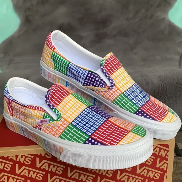VANS CLASSIC SLIP ON PRIDE MULTI/TRUE WHITE MENS