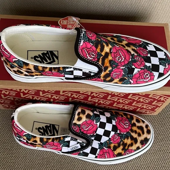 Vans Classic Slip-On Rose / Animal Check True White Multi WMNS