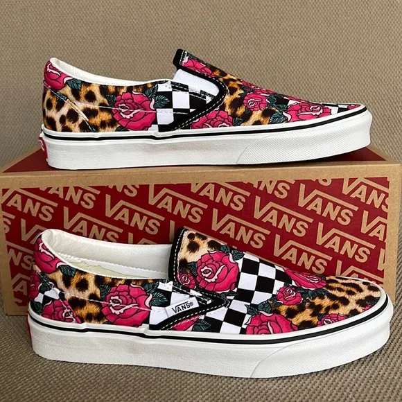 Vans Classic Slip-On Rose / Animal Check True White Multi WMNS