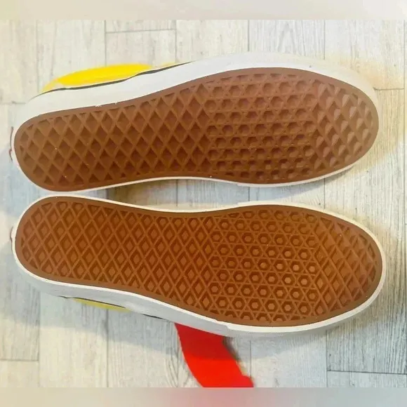 Vans Classic slip-on sneakers