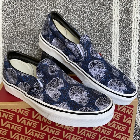 Vans Classic Slip-On Wireframe Skulls Black/True White WMNS