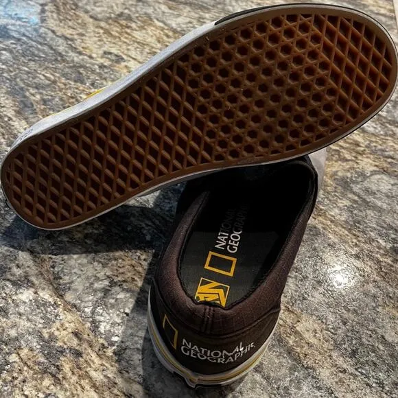 Vans Men's 11.5 National Geographic Slip-On Greenland Glacier Sneakers Casual