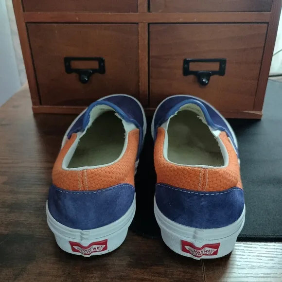 Vans Mens Blue and Orange Slip-On Sneakers_6.5