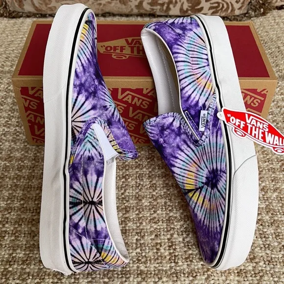Vans Men’s Classic Slip-On New Age Purple Tie Dye Sneakers
