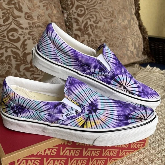 Vans Men’s Classic Slip-On New Age Purple Tie Dye Sneakers