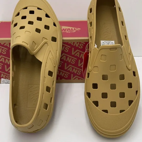 Vans Men’s Tan Slip-On Shoes Slip-On TrkMustard GoldVN0A5HF8BAE Sneakers