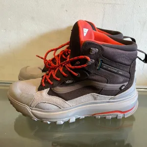 Vans MTE High-Top Boots with Red and Brown Accents