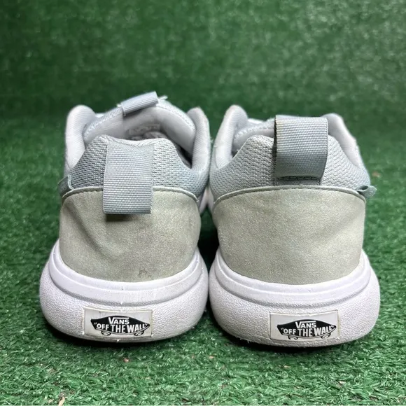 Vans Ultrarange Sneakers Womens 9.5 Light Green Slip On Comfort Casual