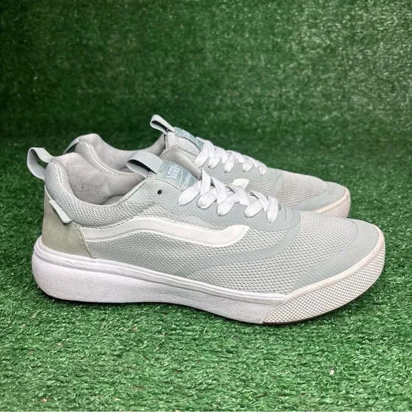 Vans Ultrarange Sneakers Womens 9.5 Light Green Slip On Comfort Casual