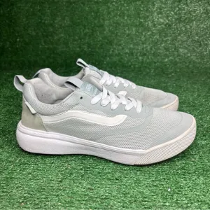 Vans Ultrarange Sneakers Womens 9.5 Light Green Slip On Comfort Casual
