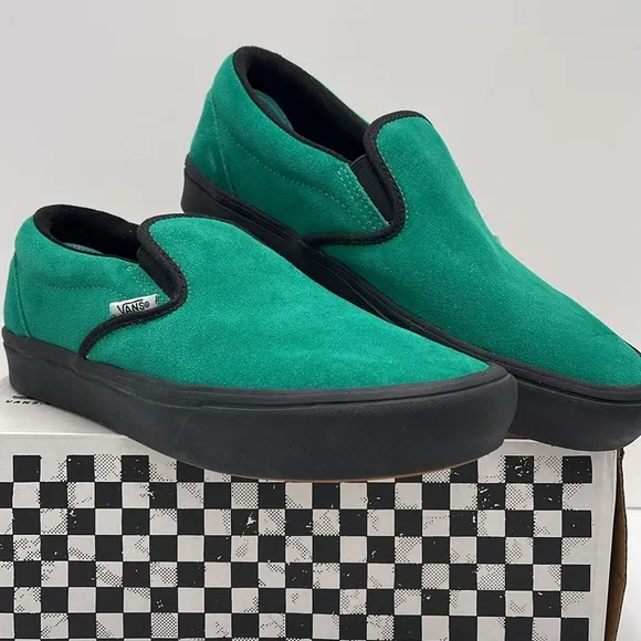 Vans WMNS Classic Slip-On Comficush Ultimate Green Sneakers