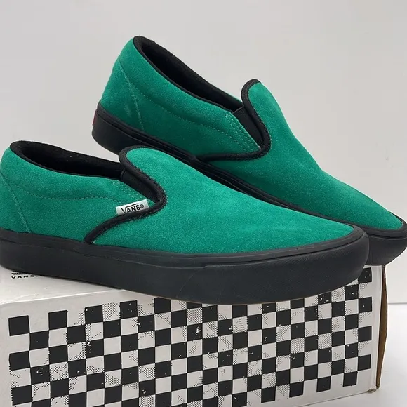 Vans WMNS Classic Slip-On Comficush Ultimate Green Sneakers