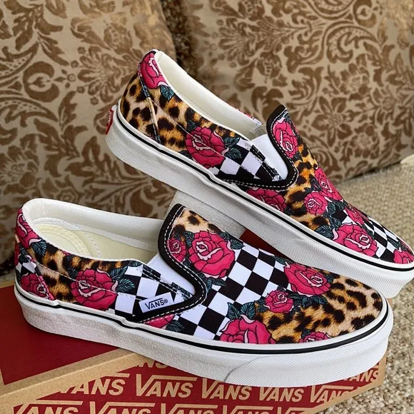 Vans WMNS Classic Slip On Rose/Animalchck Trwht/Multi Sneakers